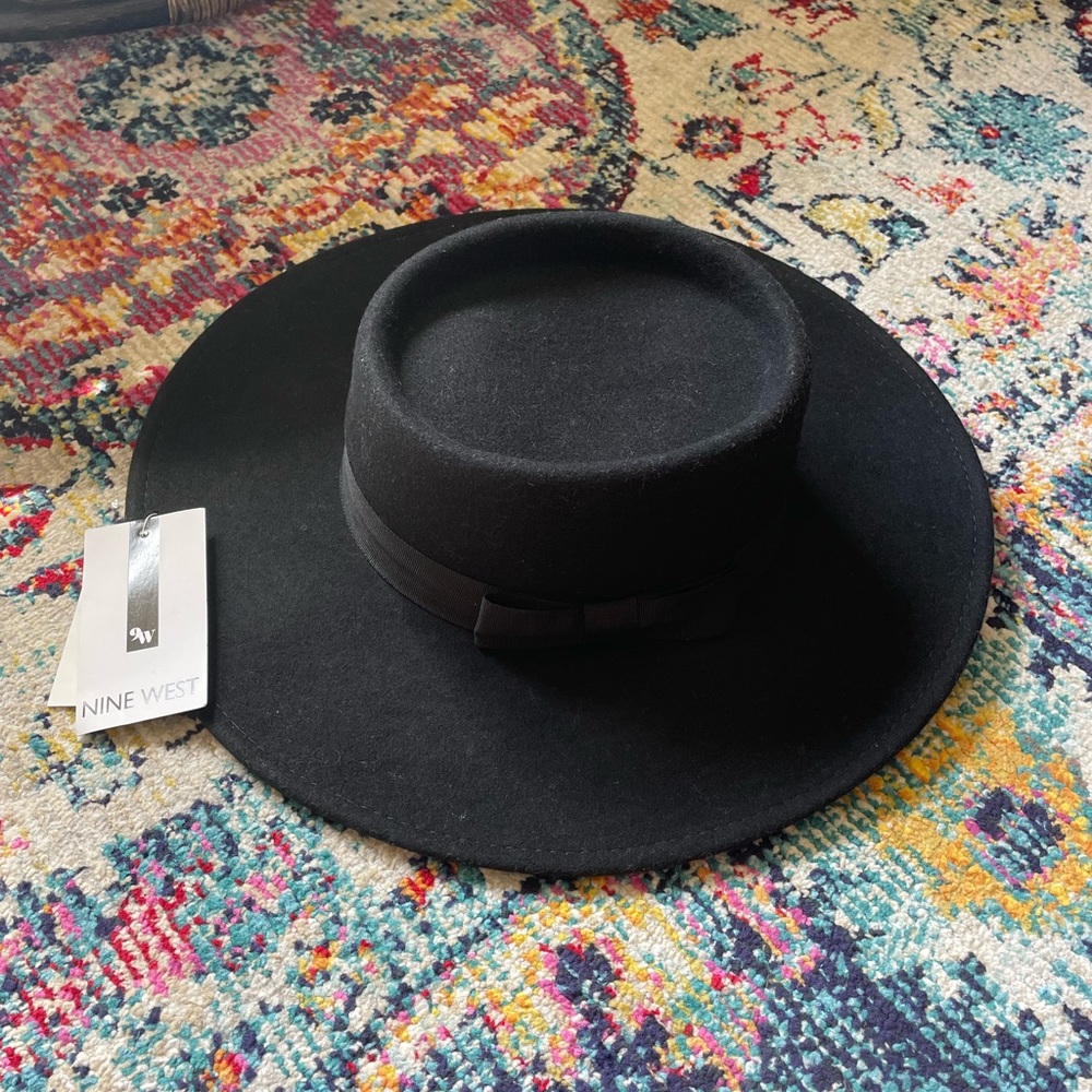 Nine West hat